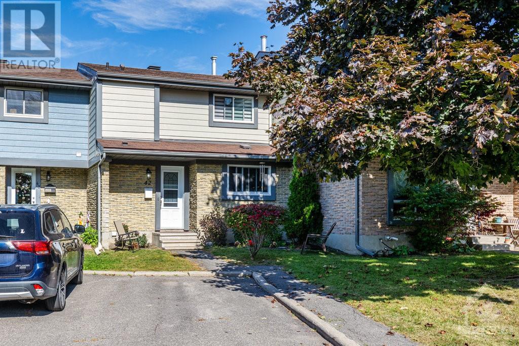 2336 Orient Park Drive Unit#42, Ottawa, Ontario  K1B 4N5 - Photo 2 - 1362961