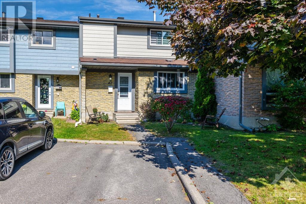 2336 Orient Park Drive Unit#42, Ottawa, Ontario  K1B 4N5 - Photo 3 - 1362961