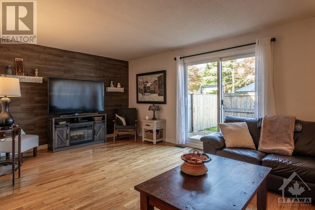 2336 Orient Park Drive Unit#42, Ottawa, Ontario  K1B 4N5 - Photo 8 - 1362961