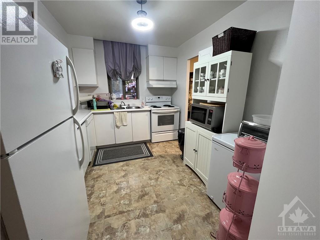 2759 Carousel Crescent Unit#102, Ottawa, Ontario  K1T 2N5 - Photo 4 - 1363925