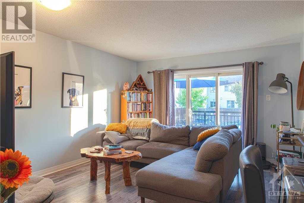 452 Via Verona Avenue Unit#d, Ottawa, Ontario  K2J 6B3 - Photo 4 - 1364255