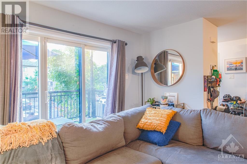 452 Via Verona Avenue Unit#d, Ottawa, Ontario  K2J 6B3 - Photo 5 - 1364255