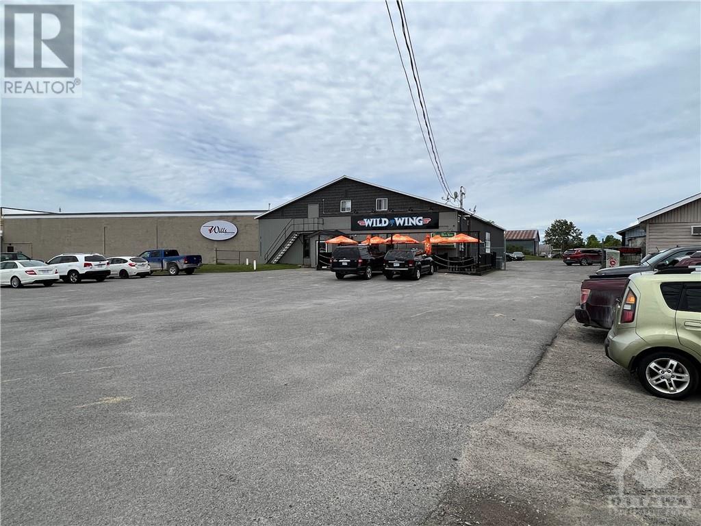 140 15 HIGHWAY, smiths falls, Ontario