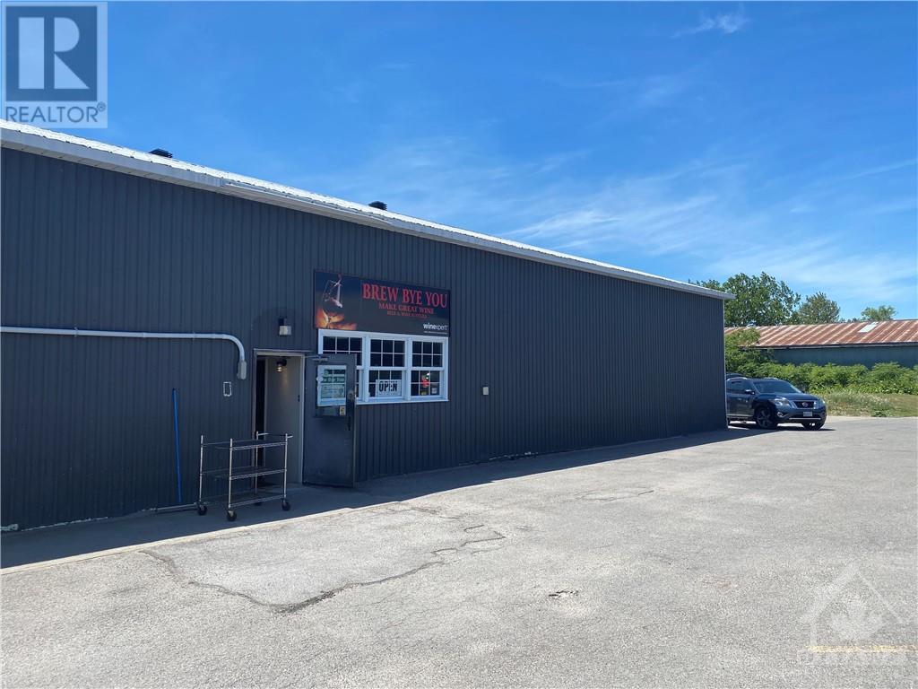 140 15 Highway, Smiths Falls, Ontario  K7A 5B8 - Photo 3 - 1364294