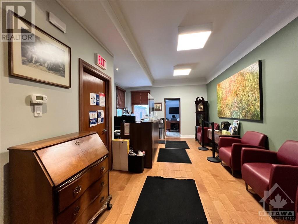 302 Waverley Street W Unit#8, Ottawa, Ontario  K2P 0W3 - Photo 2 - 1363778