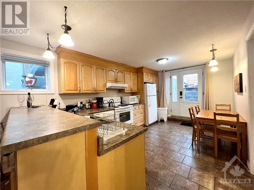 313 Savard Avenue Unit#b, Ottawa, Ontario  K1L 7S1 - Photo 3 - 1364360