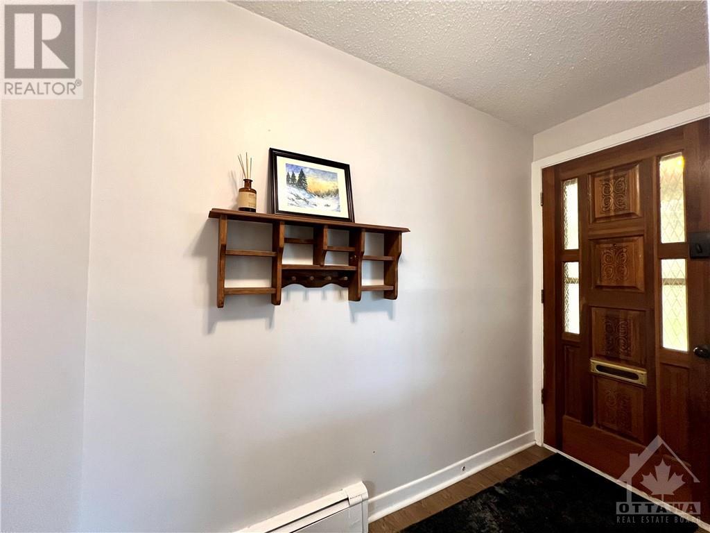 313 Savard Avenue Unit#a, Ottawa, Ontario  K1L 7S1 - Photo 2 - 1364357