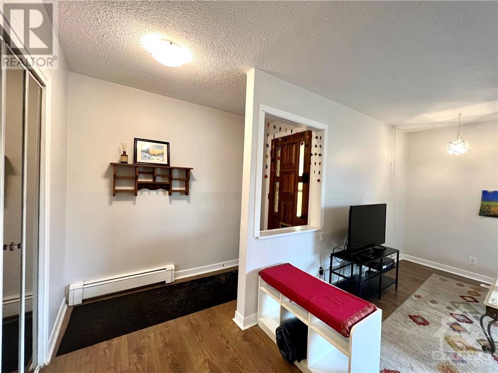 313 Savard Avenue Unit#a, Ottawa, Ontario  K1L 7S1 - Photo 3 - 1364357