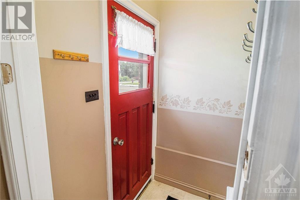 301 Elgin Street W, Arnprior, Ontario  K7S 1P8 - Photo 17 - 1364392