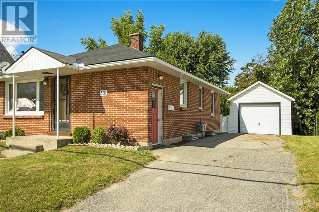 301 Elgin Street W, Arnprior, Ontario  K7S 1P8 - Photo 3 - 1364392