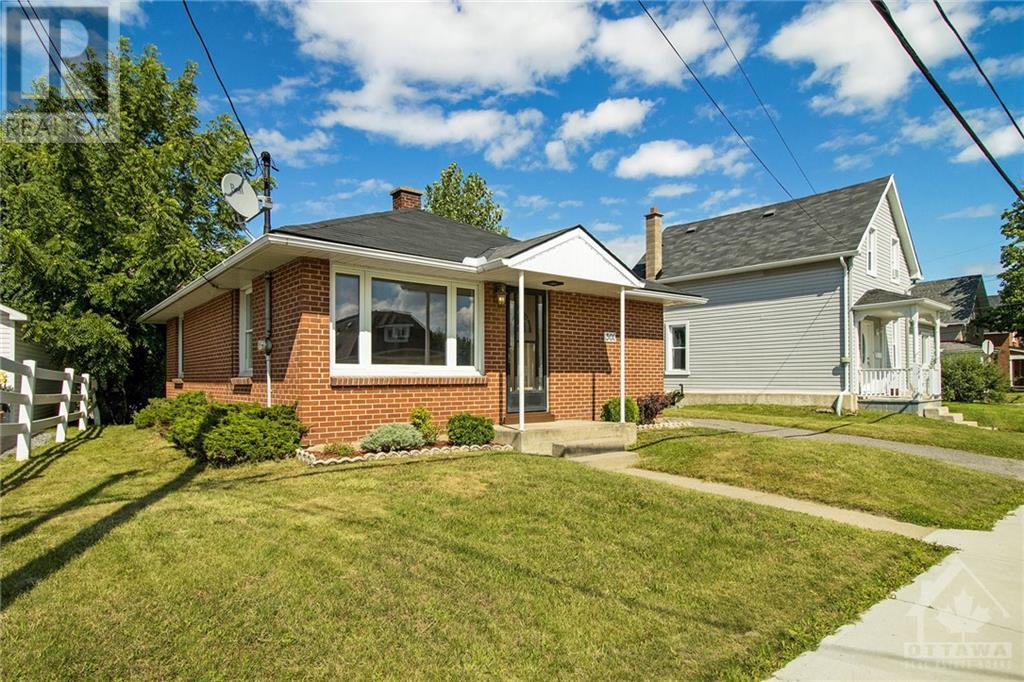 301 Elgin Street W, Arnprior, Ontario  K7S 1P8 - Photo 5 - 1364392