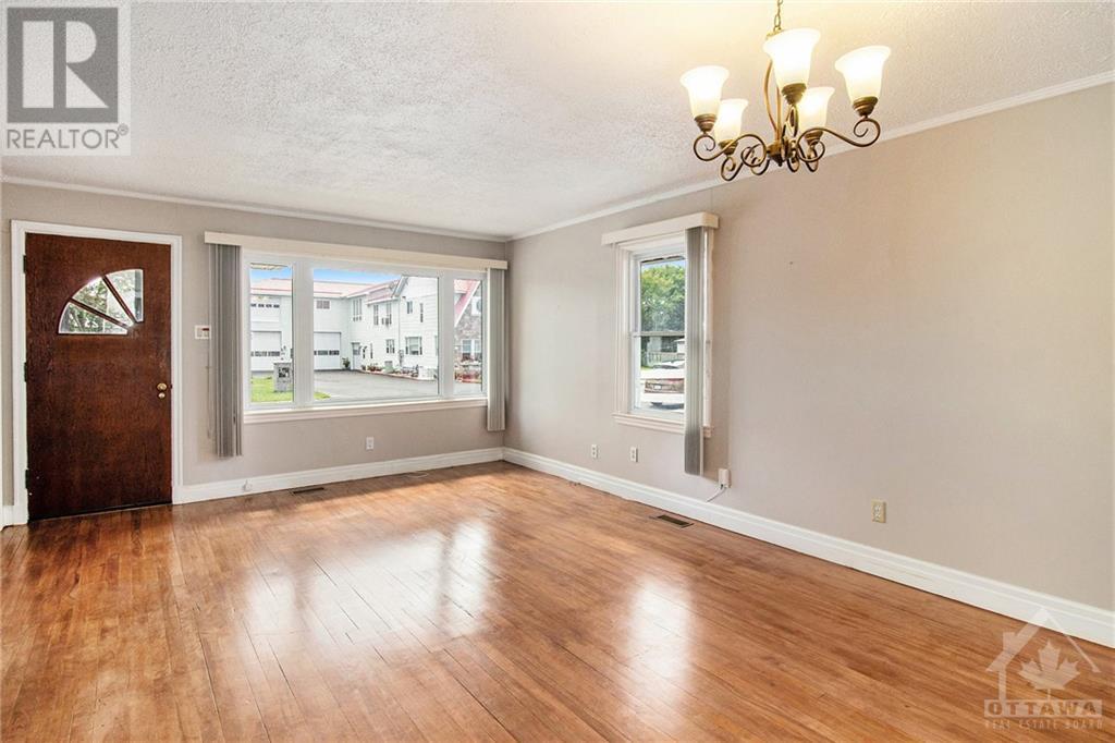 301 Elgin Street W, Arnprior, Ontario  K7S 1P8 - Photo 7 - 1364392
