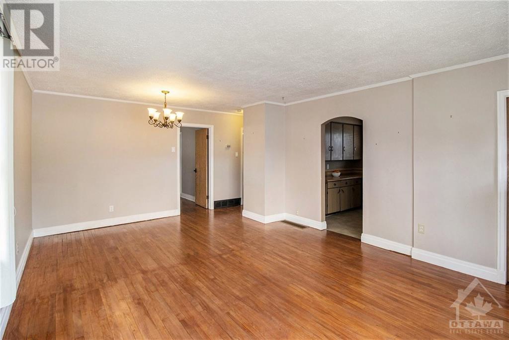301 Elgin Street W, Arnprior, Ontario  K7S 1P8 - Photo 8 - 1364392