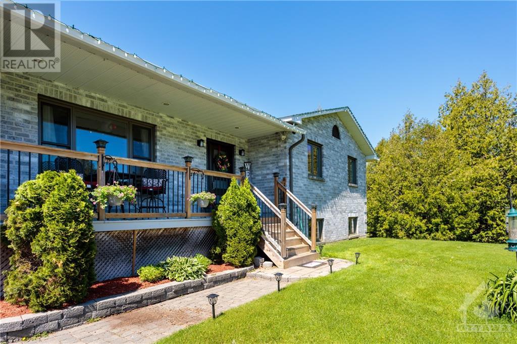 237 Northcote Drive, Carleton Place, Ontario  K7C 3P2 - Photo 2 - 1364436