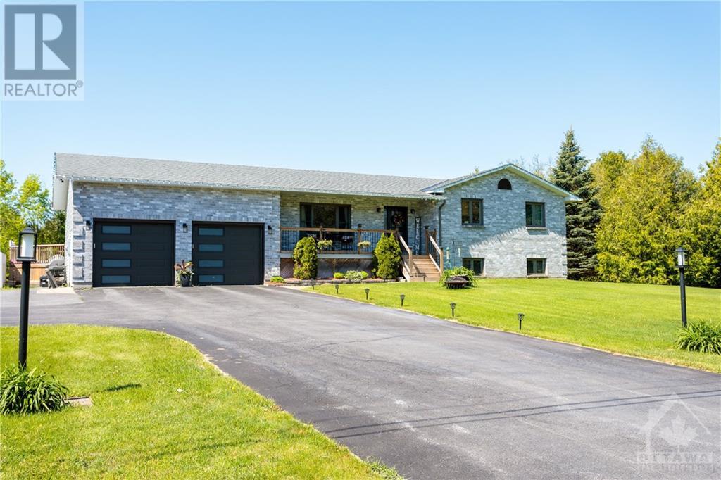 237 Northcote Drive, Carleton Place, Ontario  K7C 3P2 - Photo 3 - 1364436