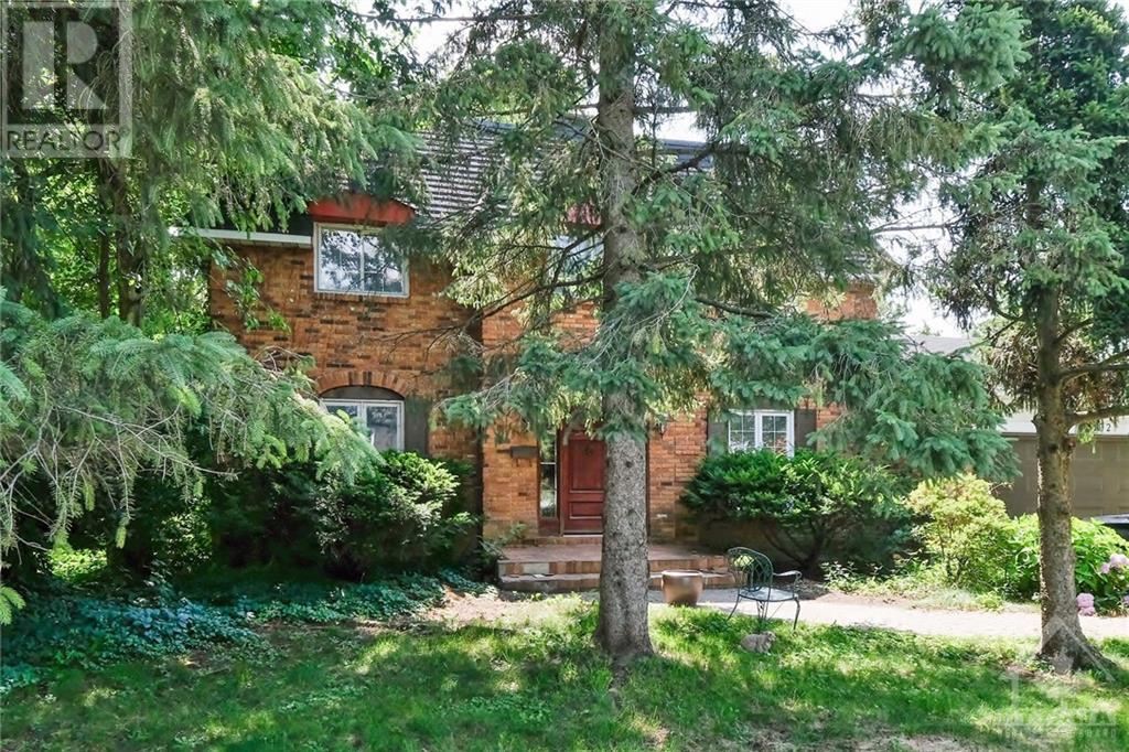 2002 HOLLYBROOK CRESCENT, gloucester, Ontario
