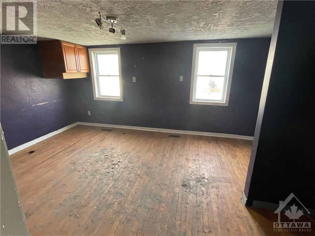 1969 Catherine Street, Rockland, Ontario  K4K 1H6 - Photo 4 - 1363572