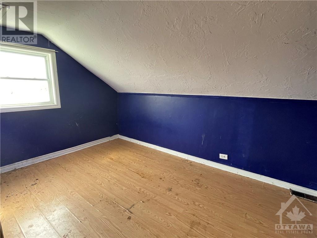1969 Catherine Street, Rockland, Ontario  K4K 1H6 - Photo 8 - 1363572