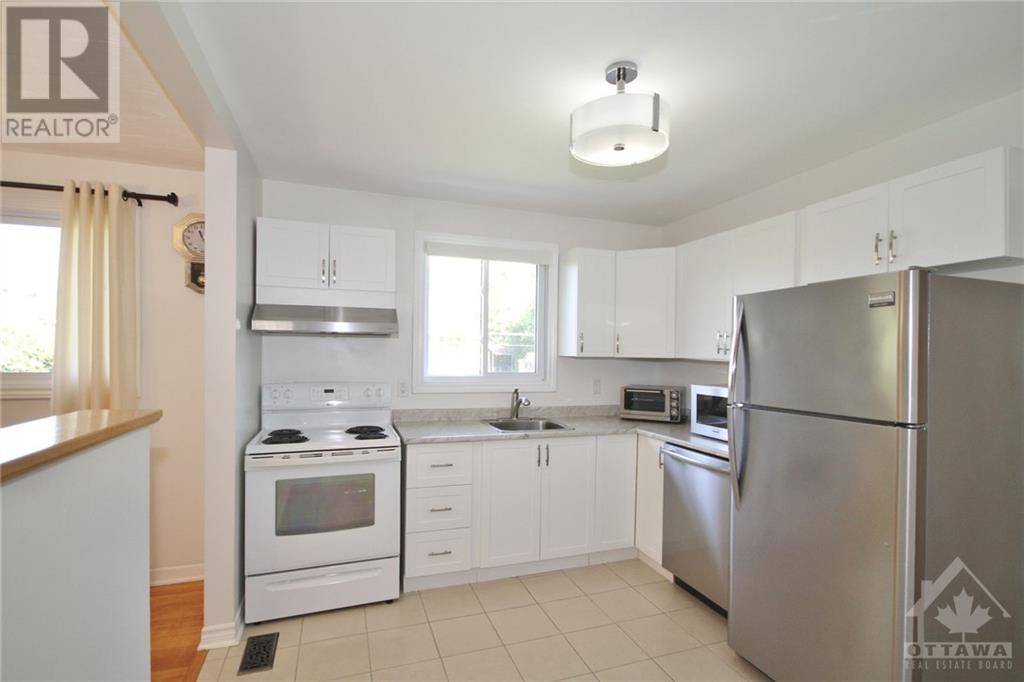 101 Viewmount Drive, Ottawa, Ontario  K2G 3B9 - Photo 9 - 1364457