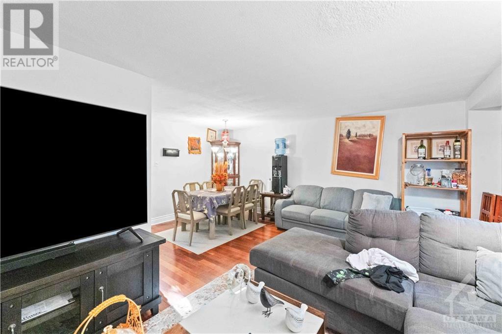 1530 Lassiter Terrace, Ottawa, Ontario  K1J 8N4 - Photo 4 - 1364504