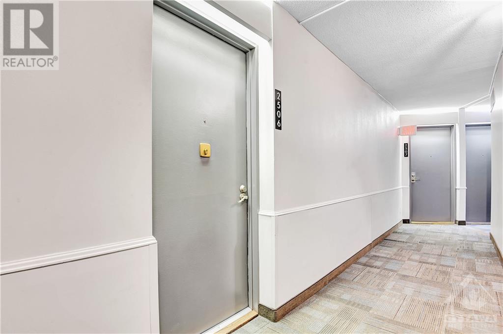 1380 Prince Of Wales Drive Unit#2506, Ottawa, Ontario  K2C 3N5 - Photo 8 - 1364484