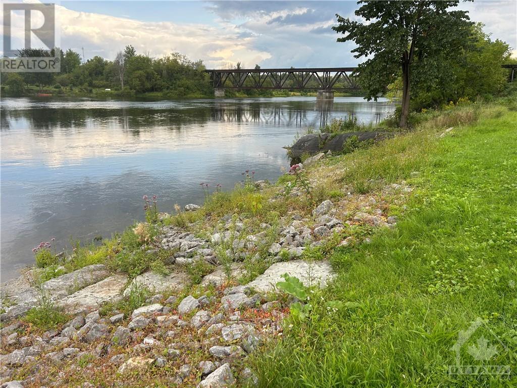 91 Claude Street, Arnprior, Ontario  K7S 4H2 - Photo 2 - 1364259