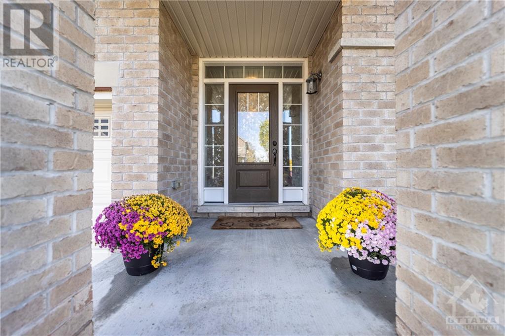 646 Eagle Crest Heights, Ottawa, Ontario  K2S 1G6 - Photo 4 - 1363134