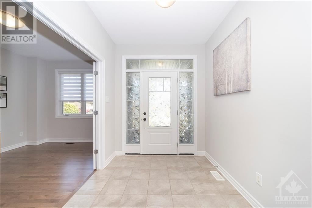 646 Eagle Crest Heights, Ottawa, Ontario  K2S 1G6 - Photo 5 - 1363134