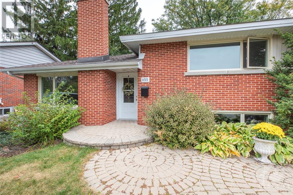 655 Mansfield Avenue, Ottawa, Ontario  K2A 2T5 - Photo 2 - 1364463