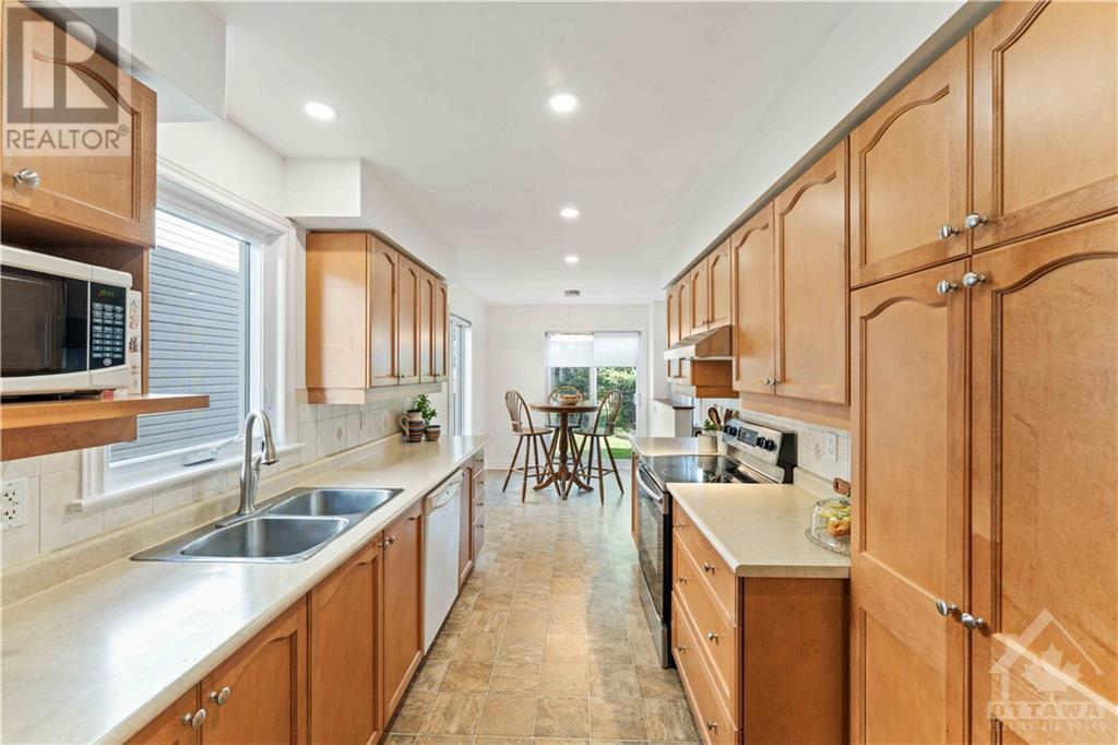 4173 Kelly Farm Drive, Ottawa, Ontario  K1T 4H8 - Photo 12 - 1363442