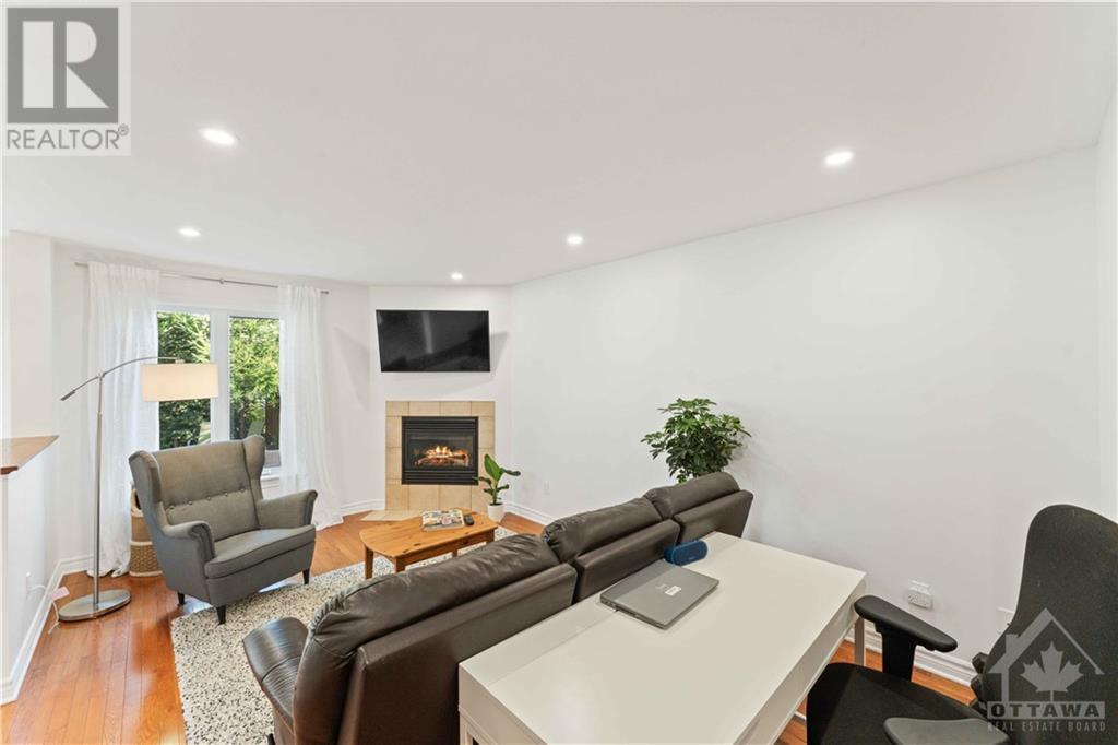 4173 Kelly Farm Drive, Ottawa, Ontario  K1T 4H8 - Photo 6 - 1363442