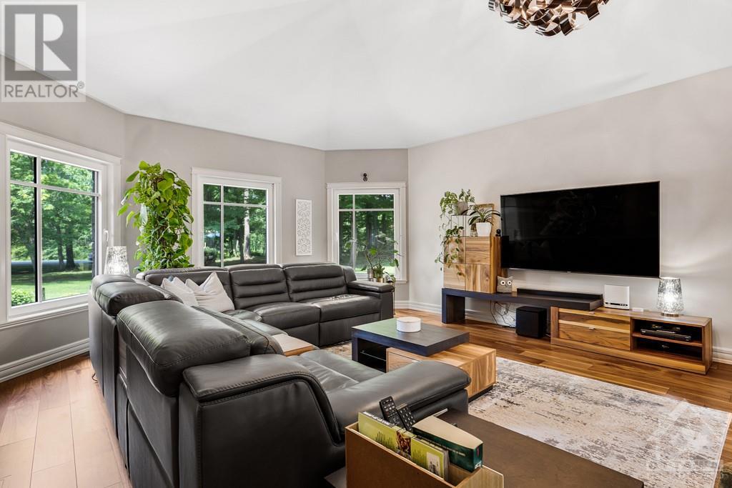 654 Fox Run Road, Hawkesbury, Ontario  K6A 2R2 - Photo 7 - 1364678