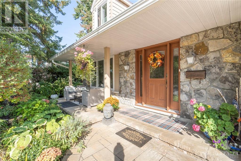 1621 Featherston Drive, Ottawa, Ontario  K1H 6P1 - Photo 2 - 1364474