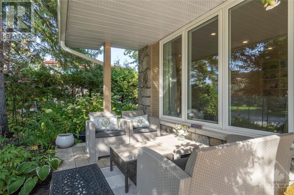 1621 Featherston Drive, Ottawa, Ontario  K1H 6P1 - Photo 3 - 1364474
