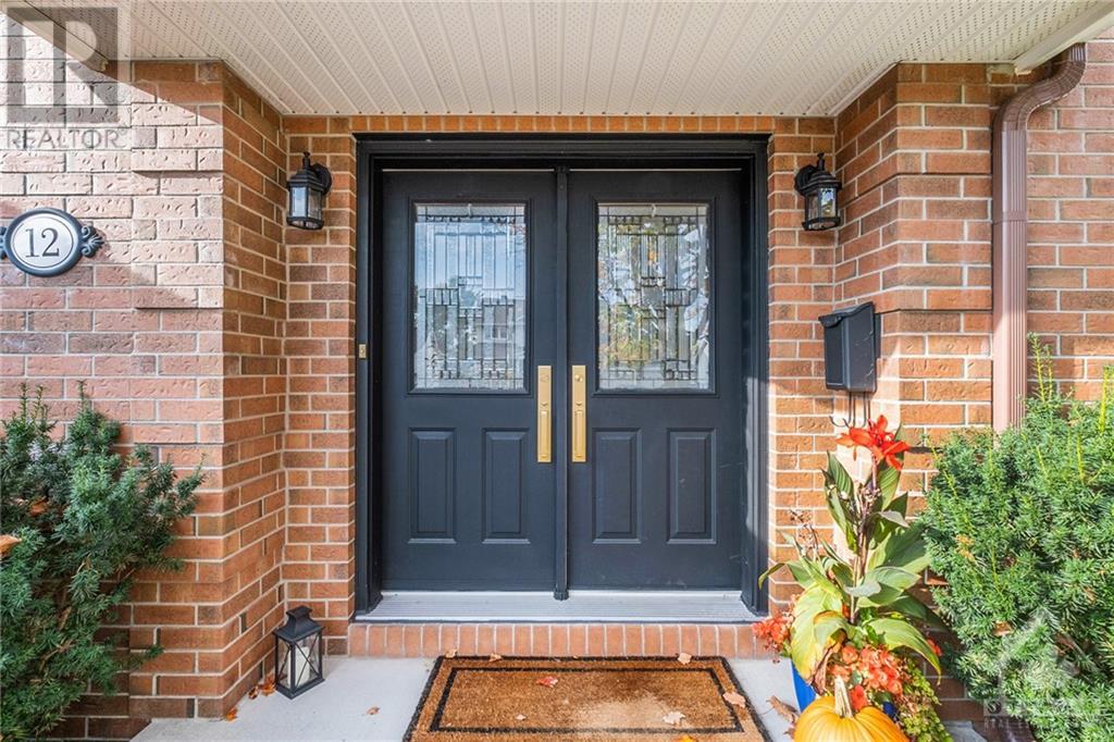 12 Heritage Grove Crescent, Ottawa, Ontario  K2S 1R2 - Photo 3 - 1364451
