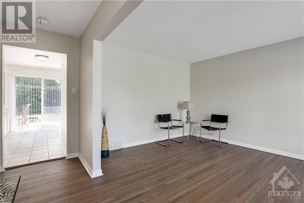 172 Lacroix Avenue, Ottawa, Ontario  K1E 1K3 - Photo 4 - 1364596
