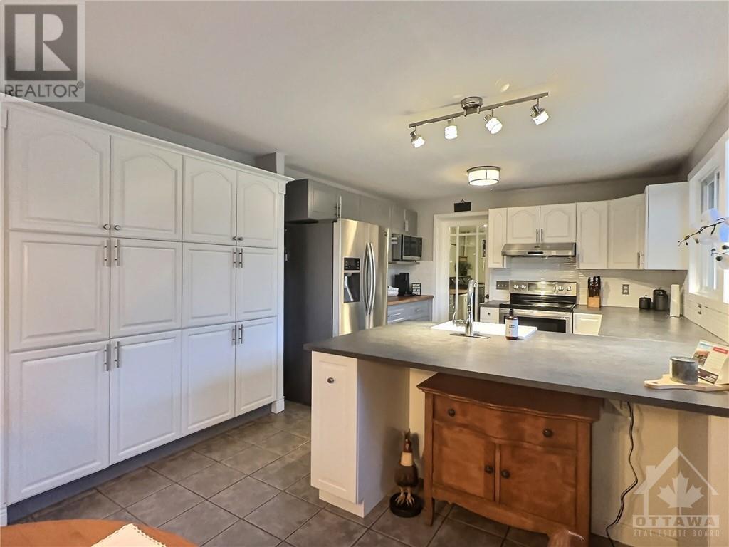 610 Latourell Road, Mountain, Ontario  K0E 1S0 - Photo 13 - 1363644