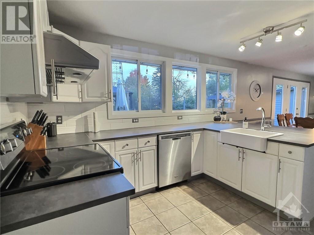 610 Latourell Road, Mountain, Ontario  K0E 1S0 - Photo 14 - 1363644