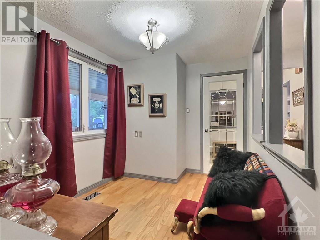 610 Latourell Road, Mountain, Ontario  K0E 1S0 - Photo 8 - 1363644