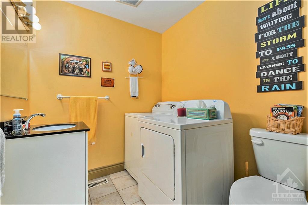 4587 3rd Line Road, North Lancaster, Ontario  K0C 1Z0 - Photo 11 - 1364762