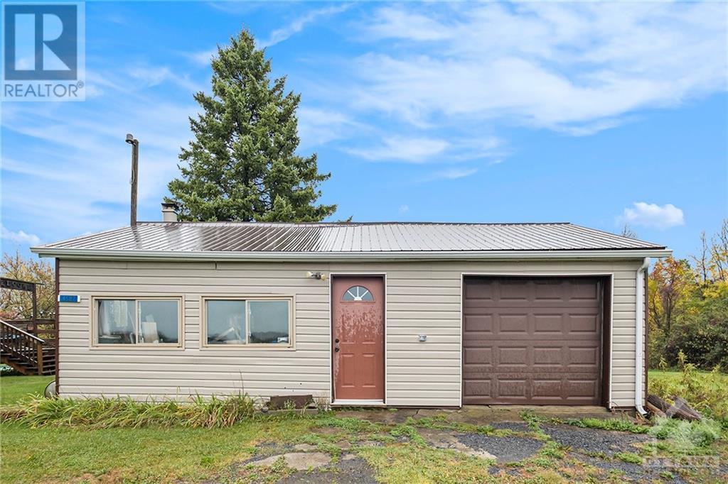 4587 3rd Line Road, North Lancaster, Ontario  K0C 1Z0 - Photo 22 - 1364762