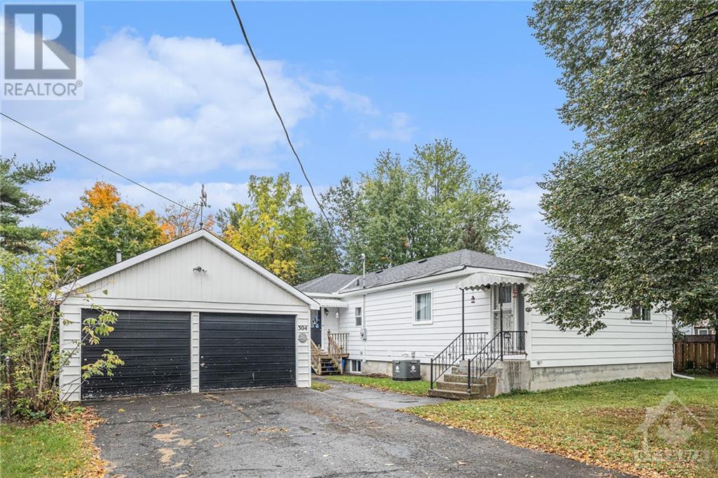 304 OXFORD STREET E, kemptville, Ontario