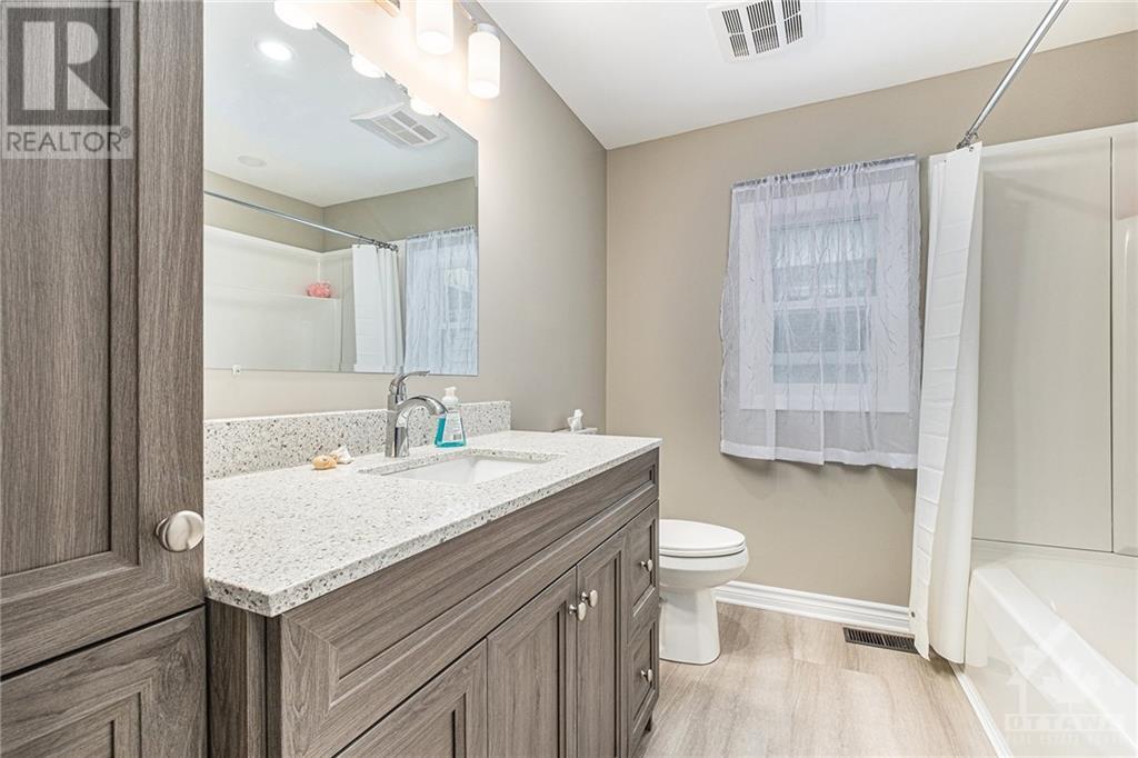 304 Oxford Street E, Kemptville, Ontario  K0G 1J0 - Photo 17 - 1364120
