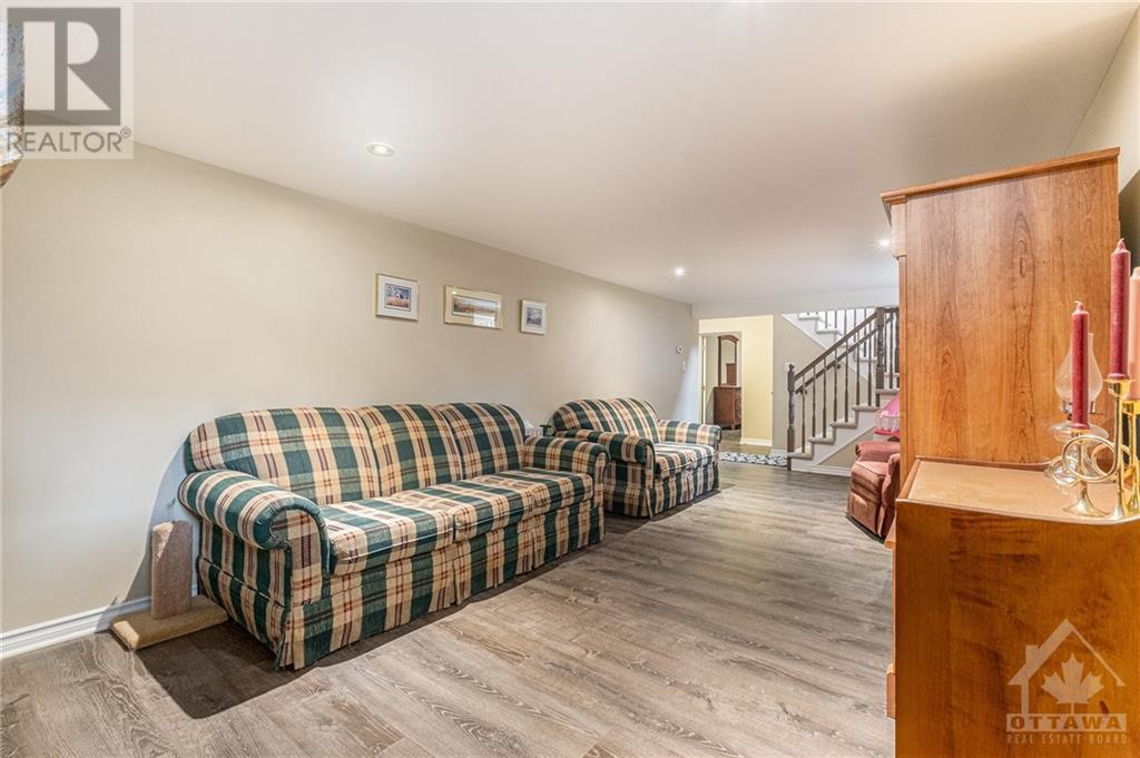 304 Oxford Street E, Kemptville, Ontario  K0G 1J0 - Photo 25 - 1364120