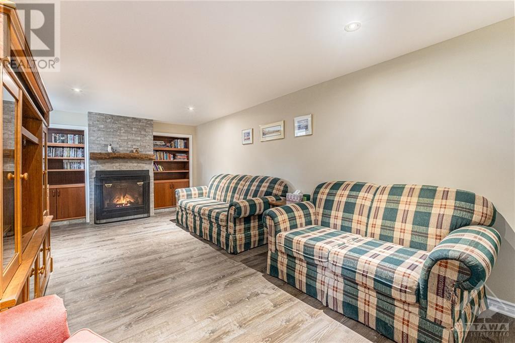 304 Oxford Street E, Kemptville, Ontario  K0G 1J0 - Photo 26 - 1364120
