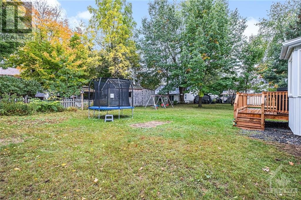 304 Oxford Street E, Kemptville, Ontario  K0G 1J0 - Photo 28 - 1364120