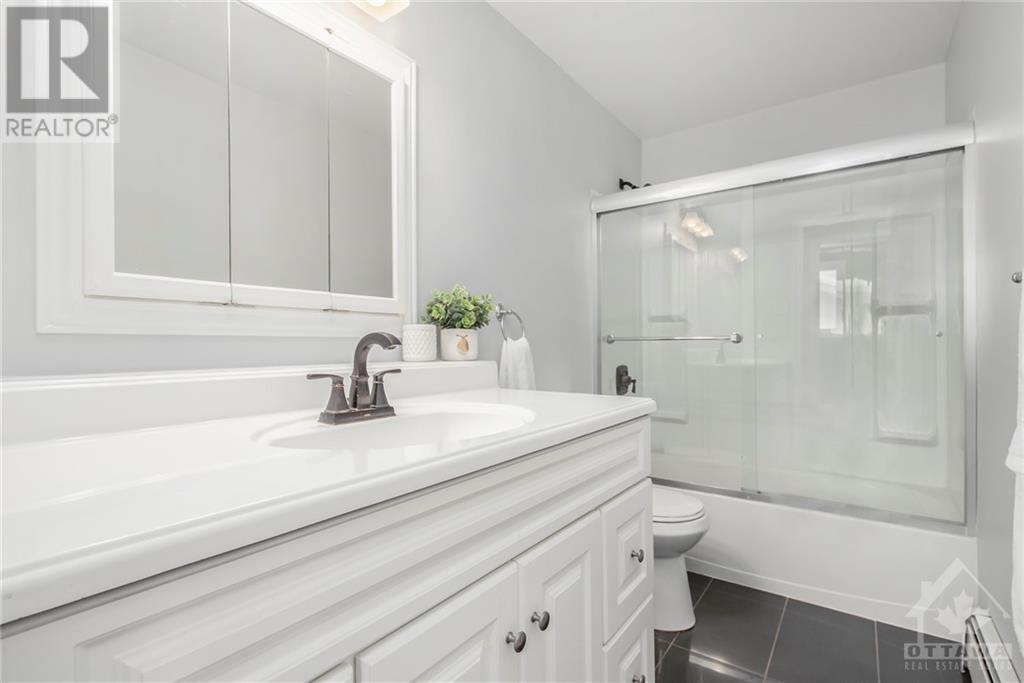 39 Shouldice Crescent, Kanata, Ontario  K2L 1M8 - Photo 12 - 1361858