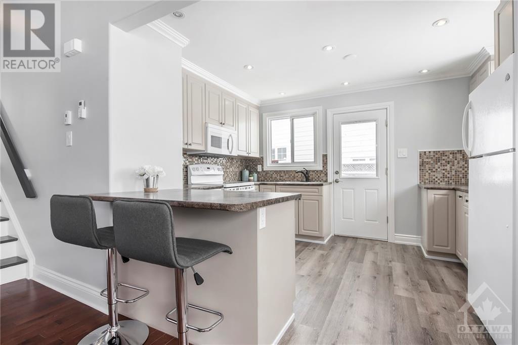 39 Shouldice Crescent, Kanata, Ontario  K2L 1M8 - Photo 6 - 1361858