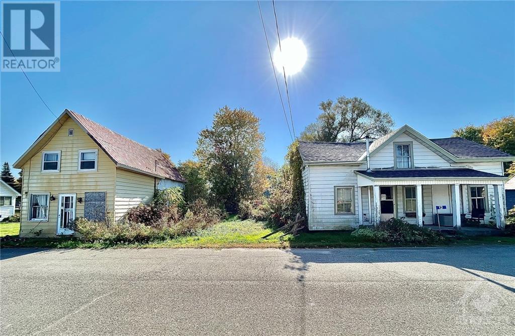 12 Victoria Street, Jasper, Ontario  K0G 1G0 - Photo 3 - 1364726