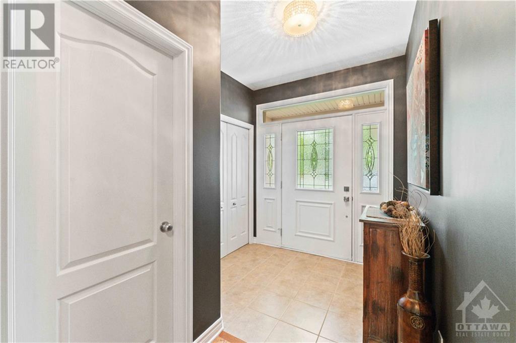 523 Golden Sedge Way, Ottawa, Ontario  K1T 0G3 - Photo 2 - 1364697